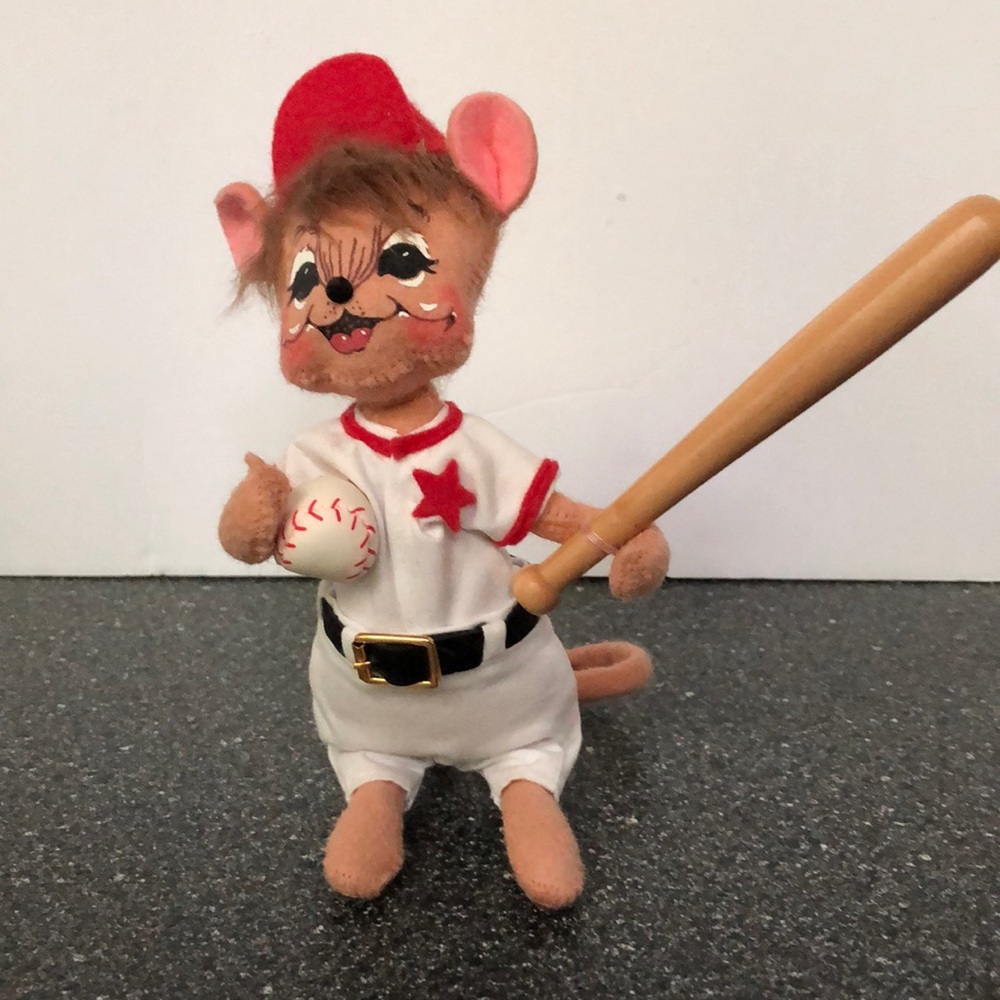 Baseball Mouse Annalee 2006 Retired Six Inch Doll